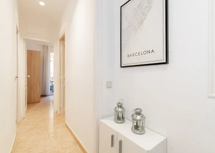 Charming Gem In Poble Sec برشلونة