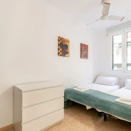 Lägenhet Charming Gem In Poble Sec *