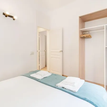Charming Gem In Poble Sec
