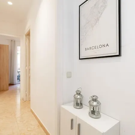 Semesterbostad Charming Gem In Poble Sec Barcelona