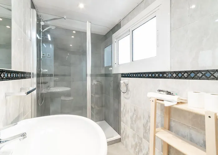 Apartment Charming Gem In Poble Sec *