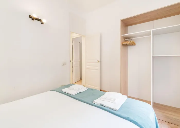 Charming Gem In Poble Sec